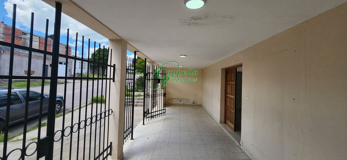 Depósito en alquiler – Baigorria 2765 – foto 3