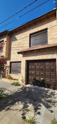 Casa en venta – Alvarado 990